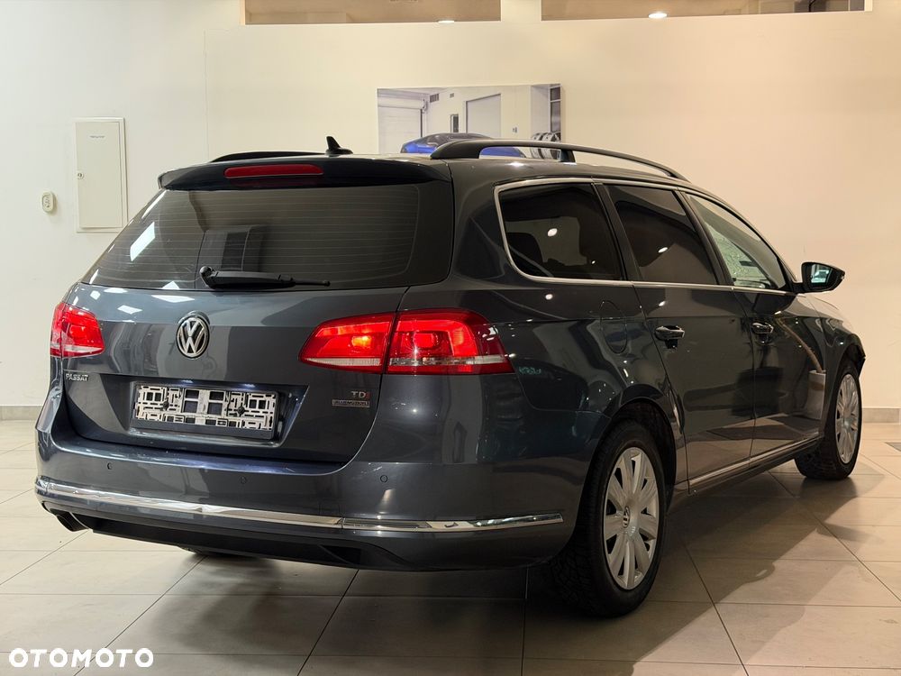 Volkswagen Passat 1.6 TDI BlueMotion Technology Comfortline - 6