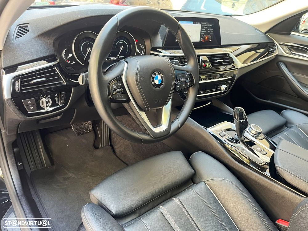 BMW 530 e iPerformance Line Sport - 12