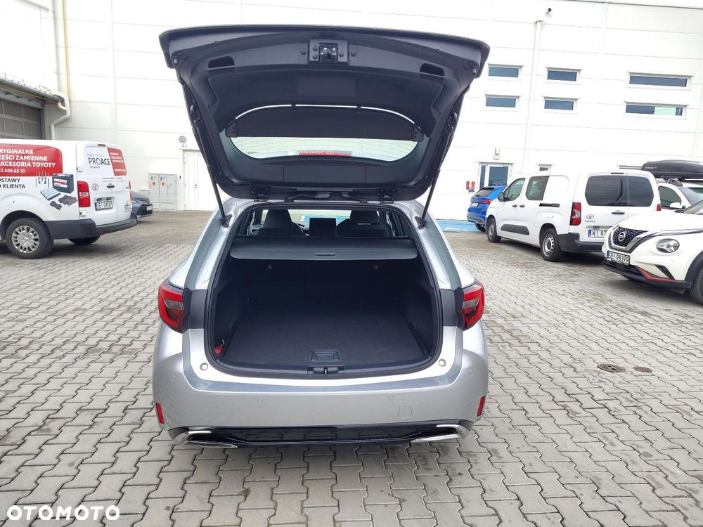 Toyota Corolla - 12