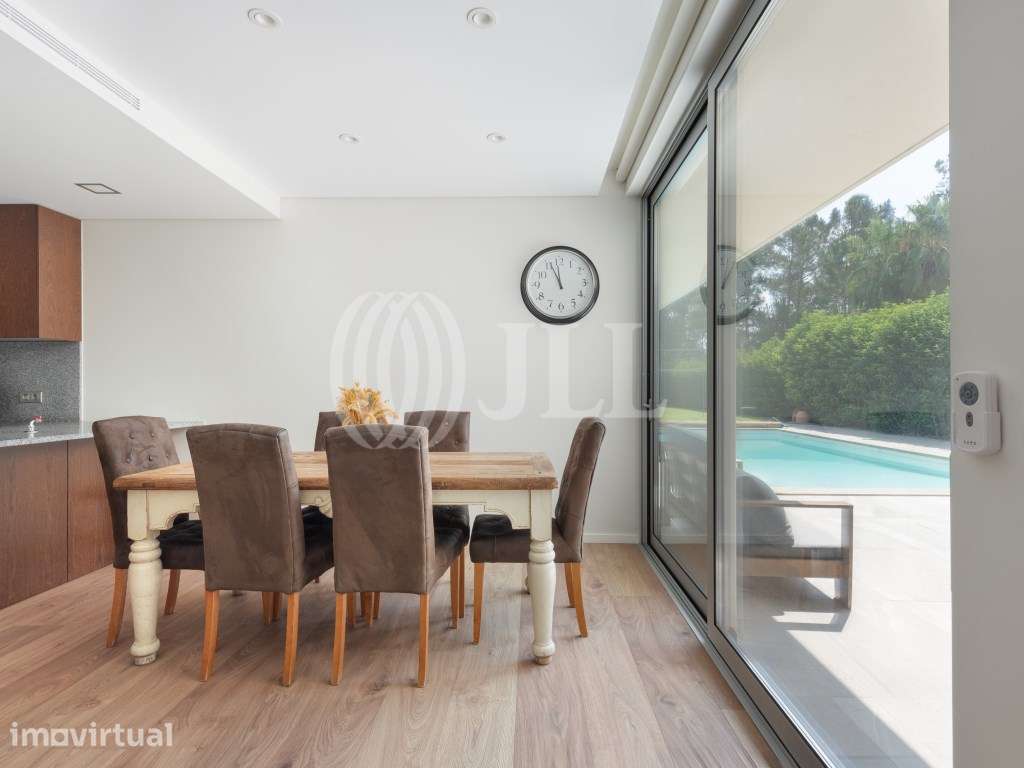 Moradia T3+1, com piscina e jardim em Lago, Amares, Braga - Grande imagem: 4/32