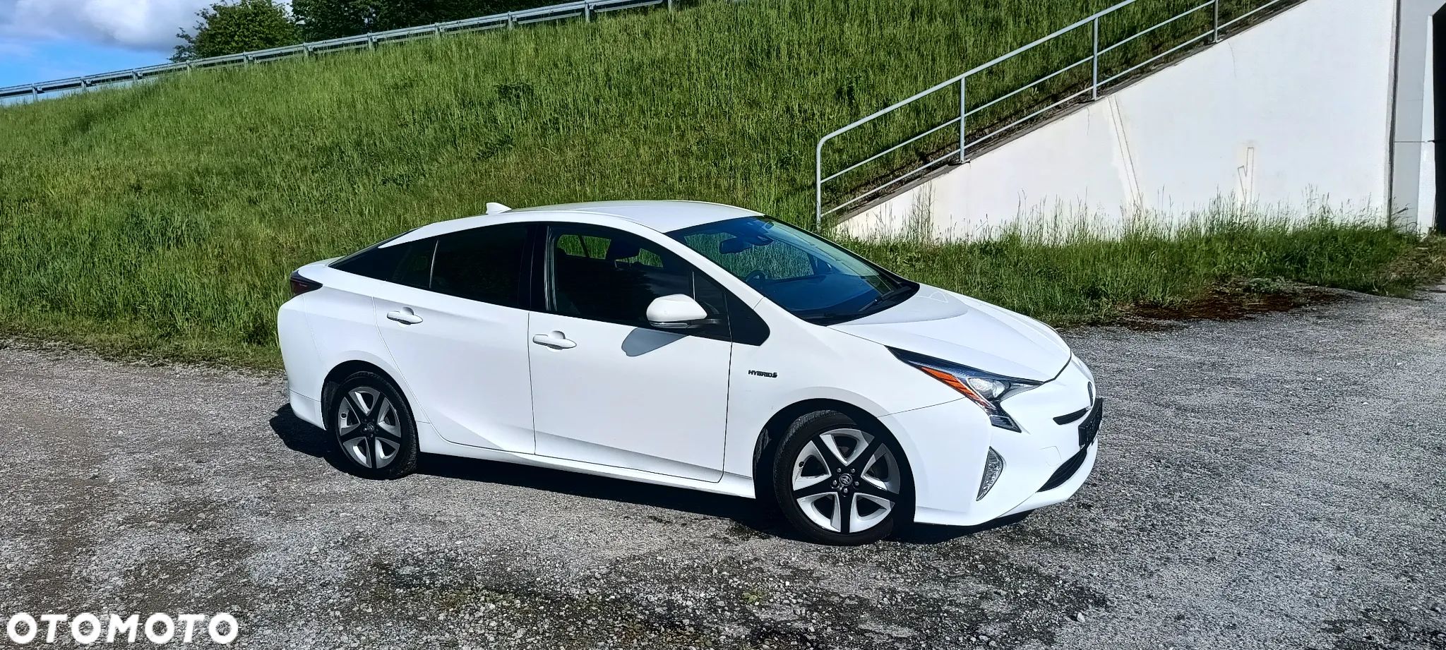 Toyota Prius 1.8 Hybrid Prestige - 1
