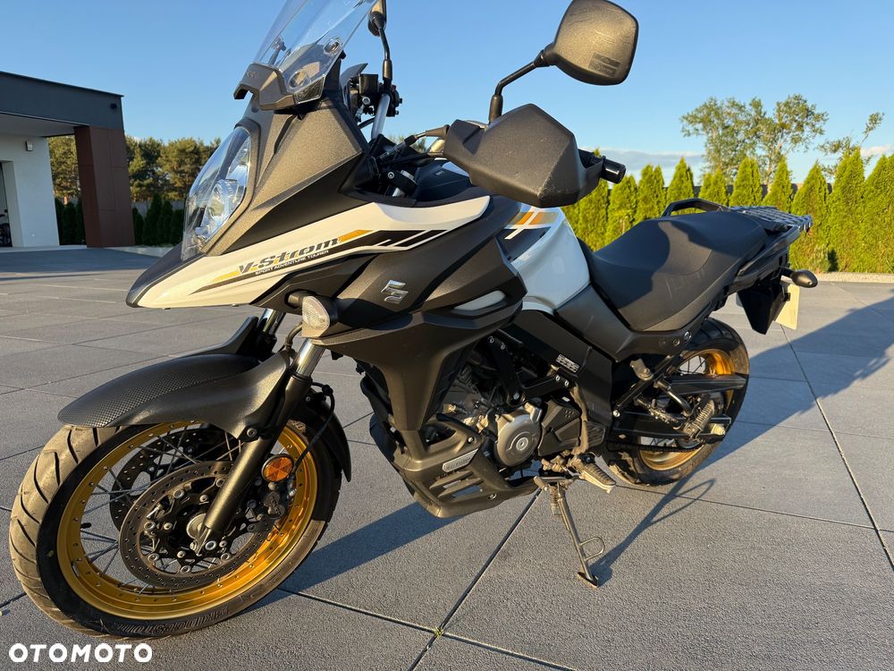 Suzuki V-STROM - 8