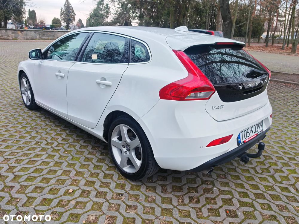 Volvo V40 T2 - 31