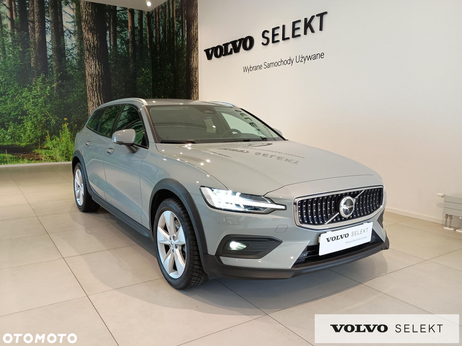Volvo V60 Cross Country - 4