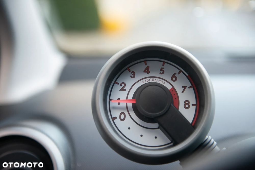 Peugeot 107 70 Millesim 200 - 31