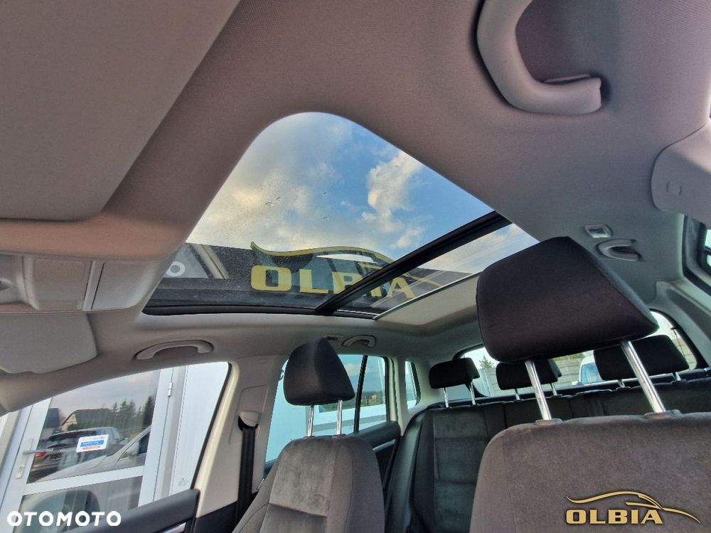 Volkswagen Tiguan - 5