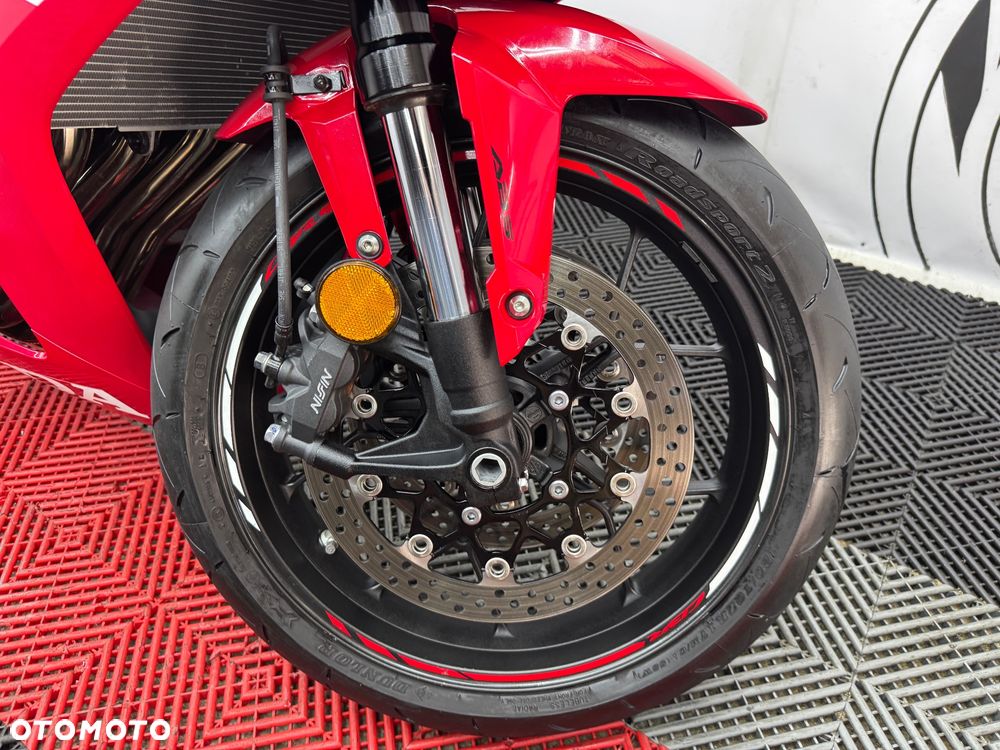Honda CBR - 38