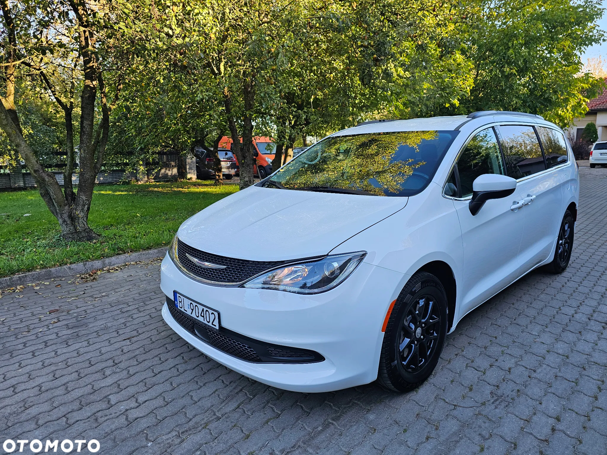 Chrysler Pacifica - 28
