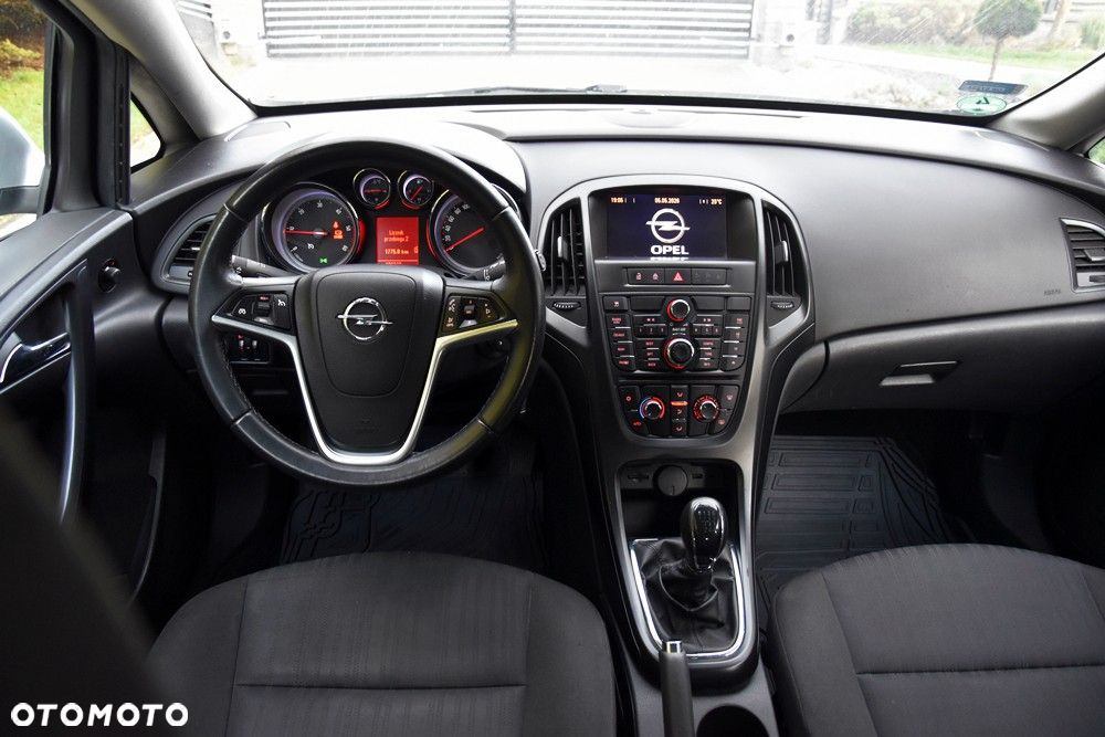 Opel Astra 1.7 CDTI - 11