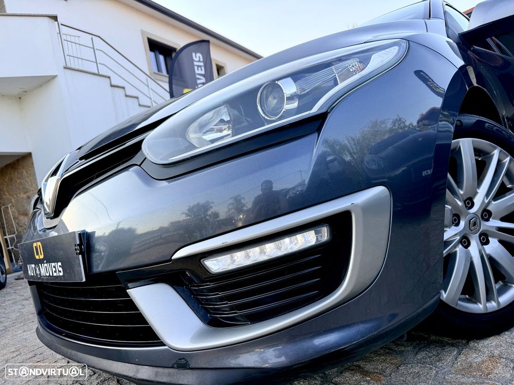 Renault Mégane BLUE dCi 115 GT LINE - 12