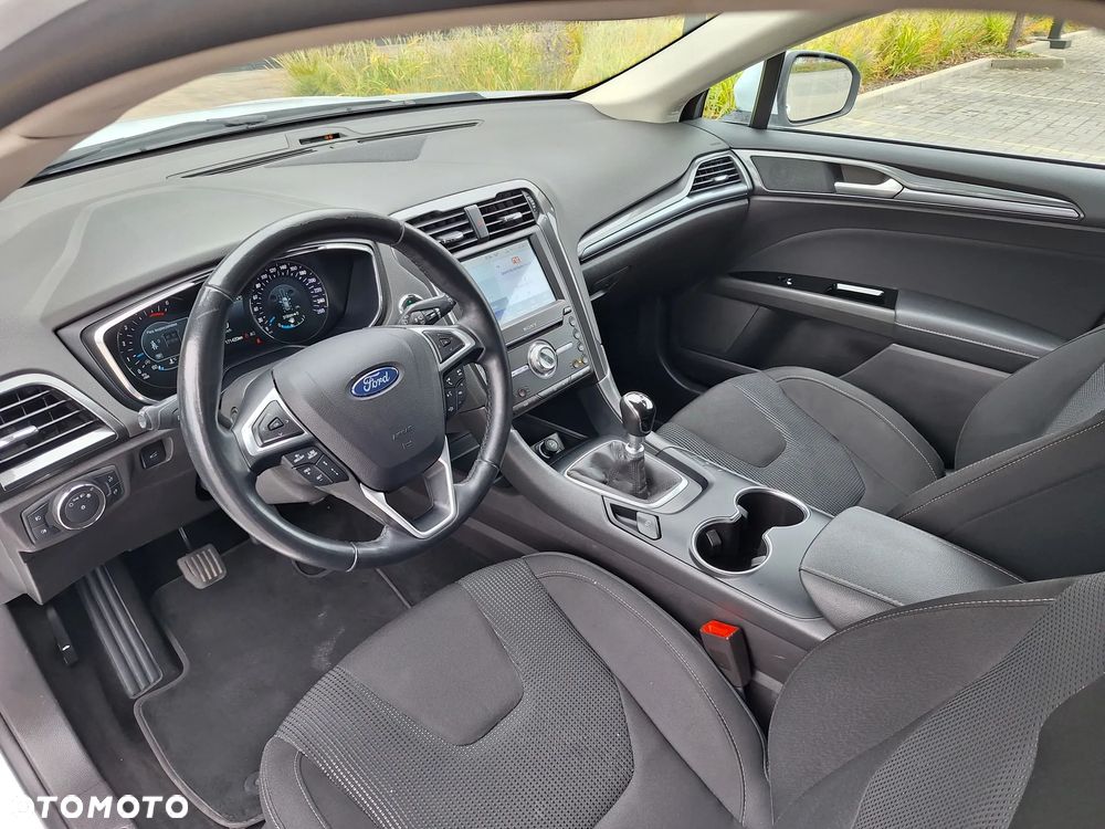 Ford Mondeo 2.0 EcoBlue Titanium - 16