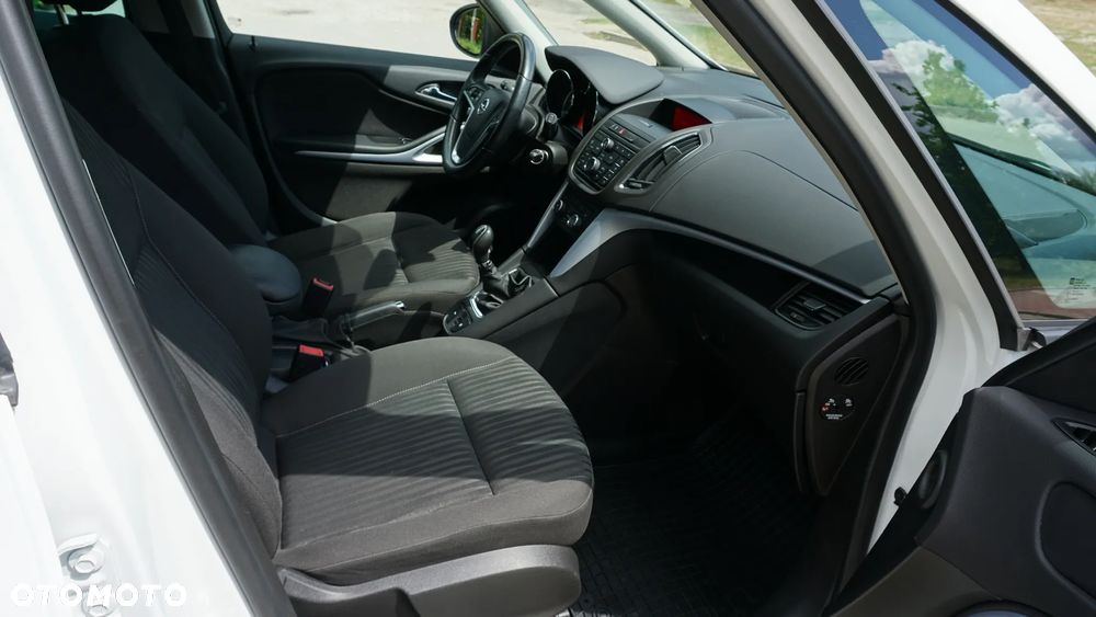 Opel Zafira Tourer 1.4 Turbo Edition - 19