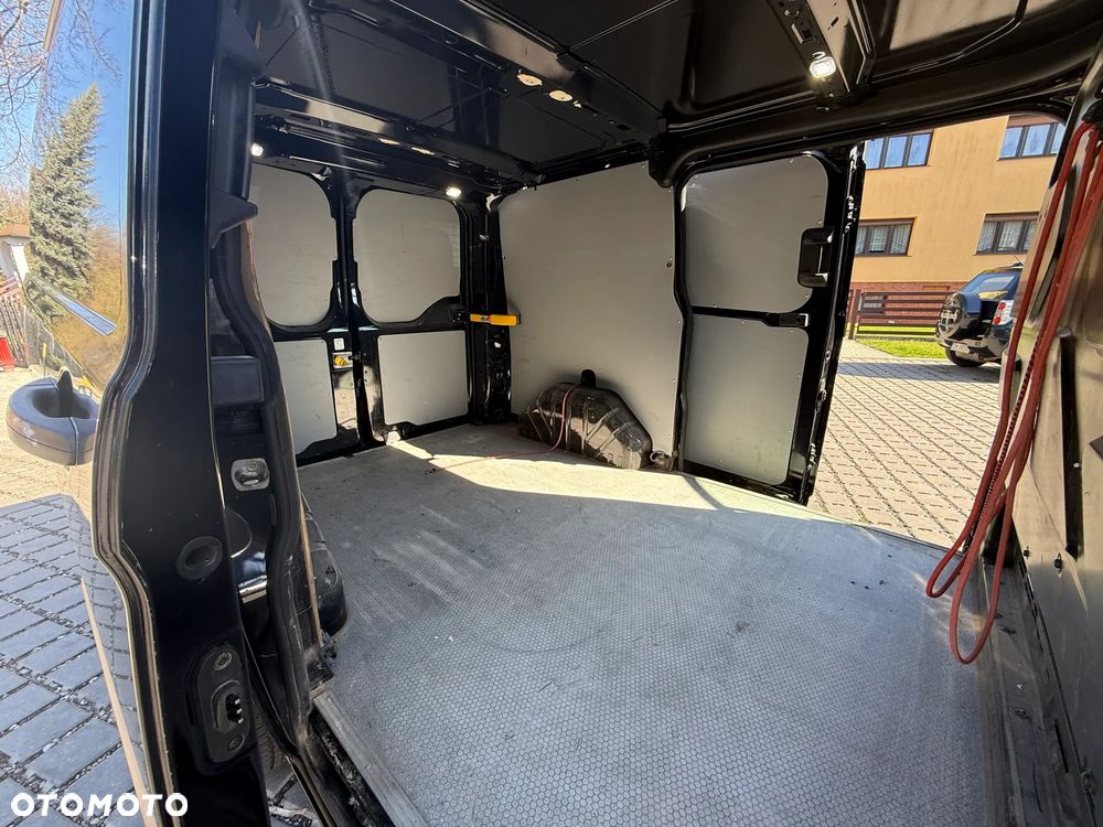 Ford TRANSIT - 12