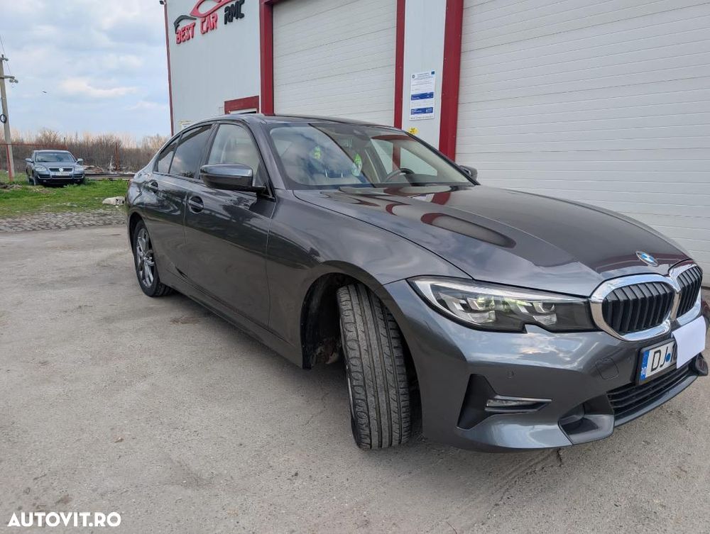 BMW Seria 3 320i Aut. - 3