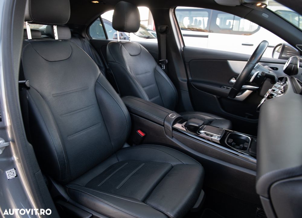 Mercedes-Benz A 220 4Matic 7G-DCT AMG Line - 34