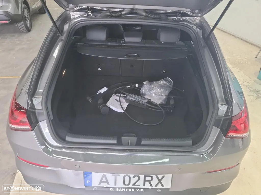 Mercedes-Benz CLA 250 e Shooting Brake Style Plus - 14
