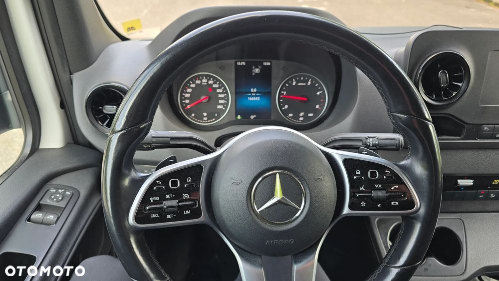 Mercedes-Benz Sprinter 316 - 22