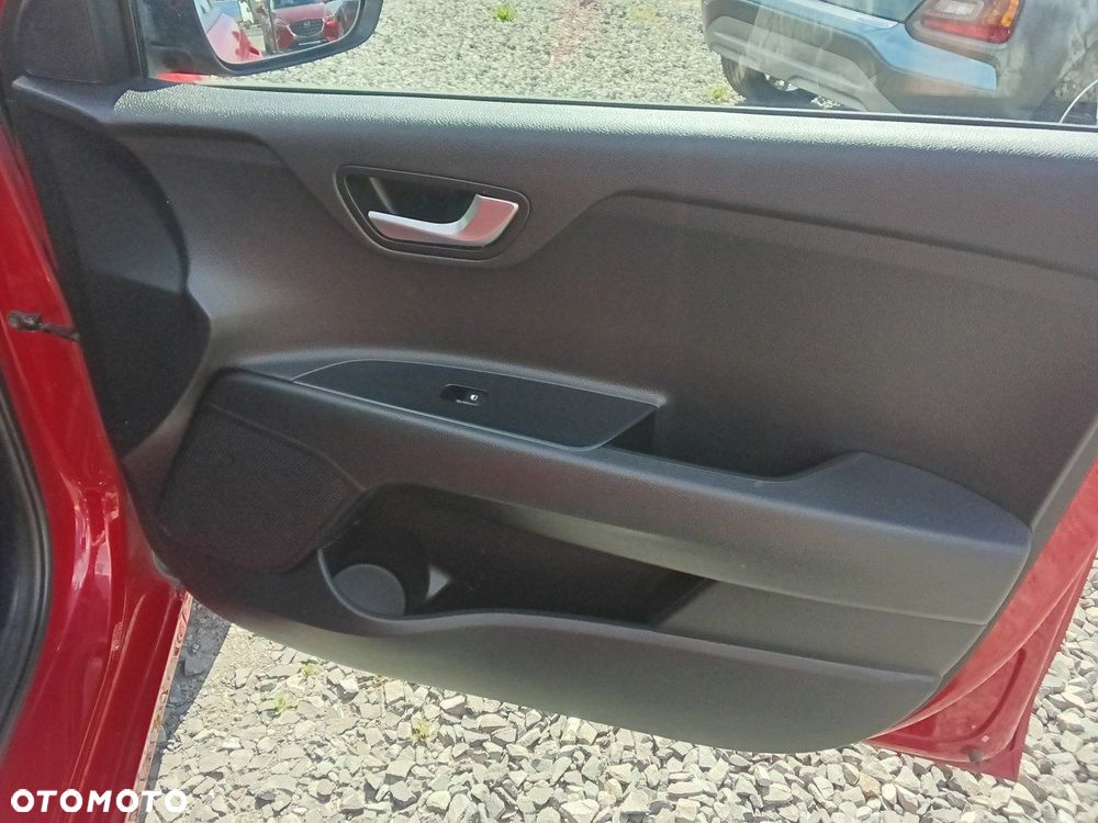 Kia Rio - 29