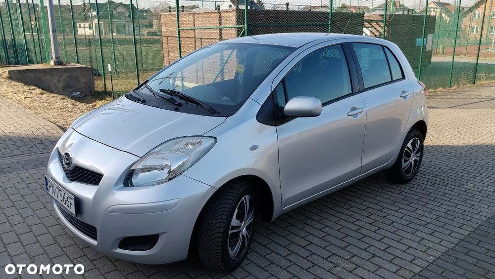 Daihatsu Charade Standard - 6