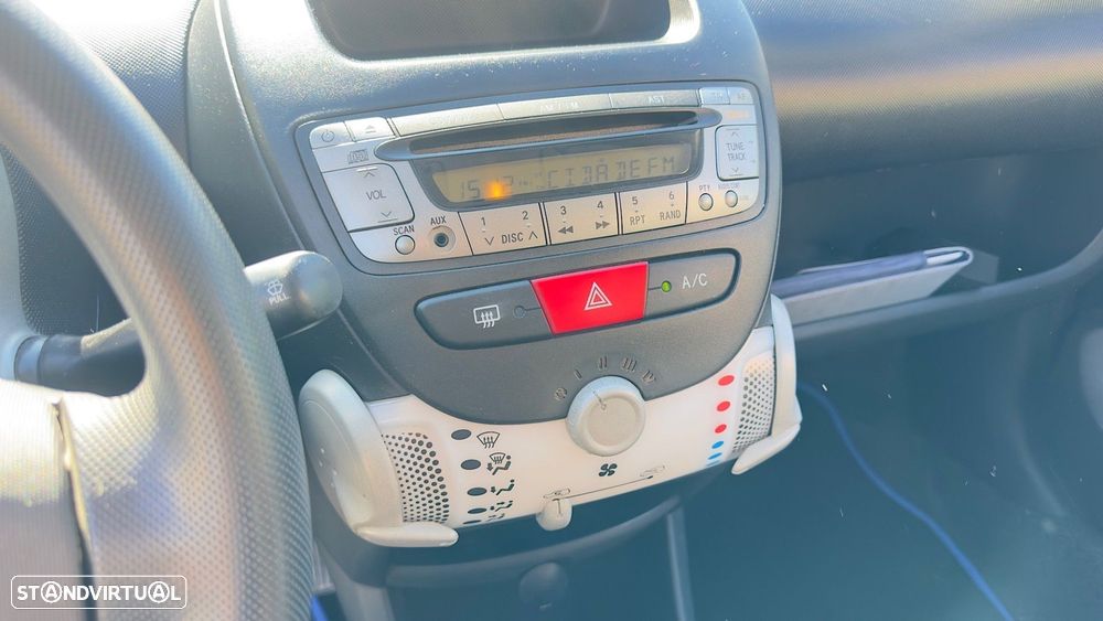 Peugeot 107 1.0 Trendy - 10