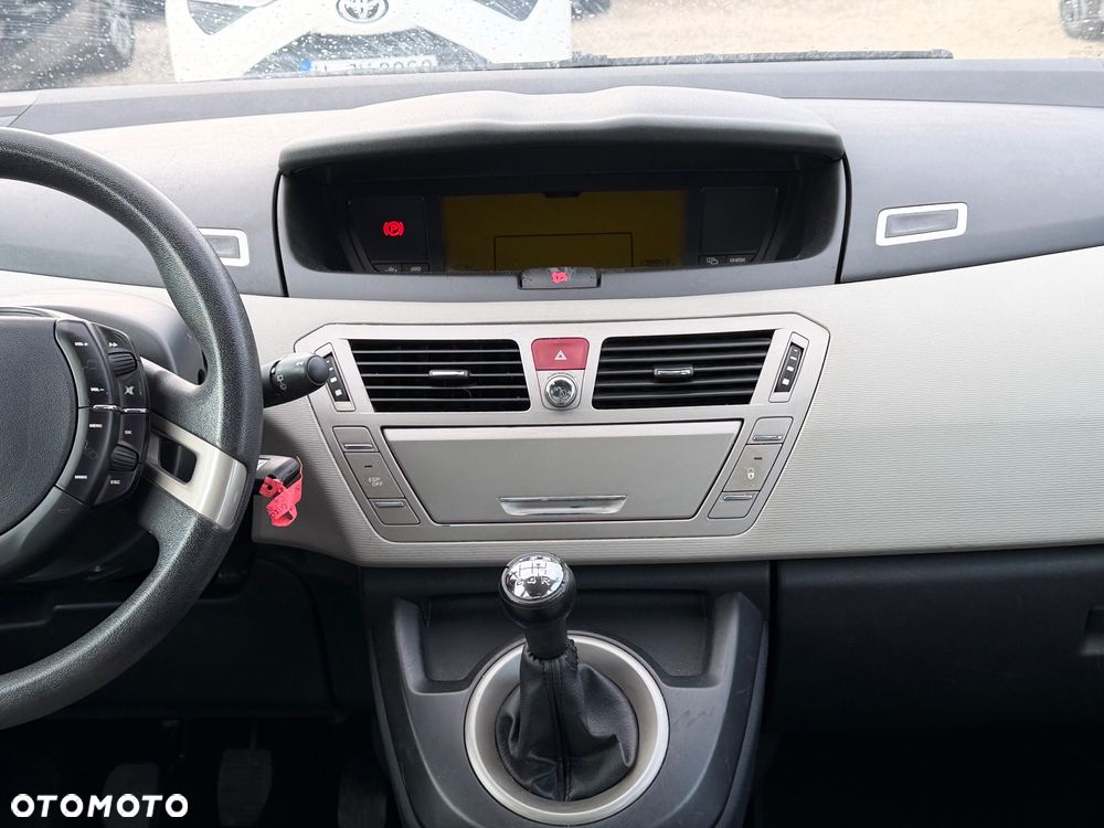 Citroën C4 Picasso 1.8 16V Tendance - 25