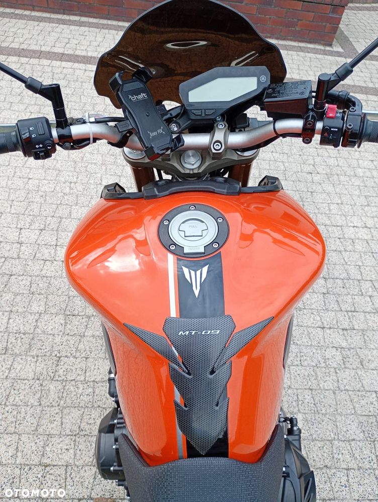 Yamaha MT - 6