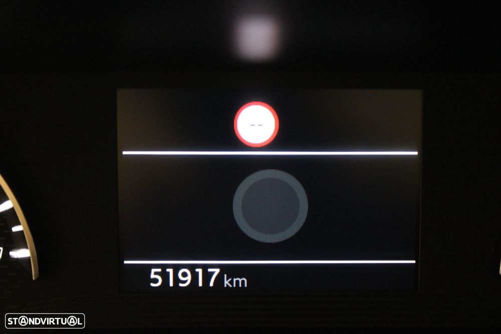 Peugeot 208 1.5 BlueHDi Active — fotografia 32