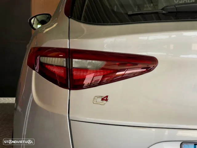 Alfa Romeo Stelvio 2.2 D Veloce Q4 AT8 - 44