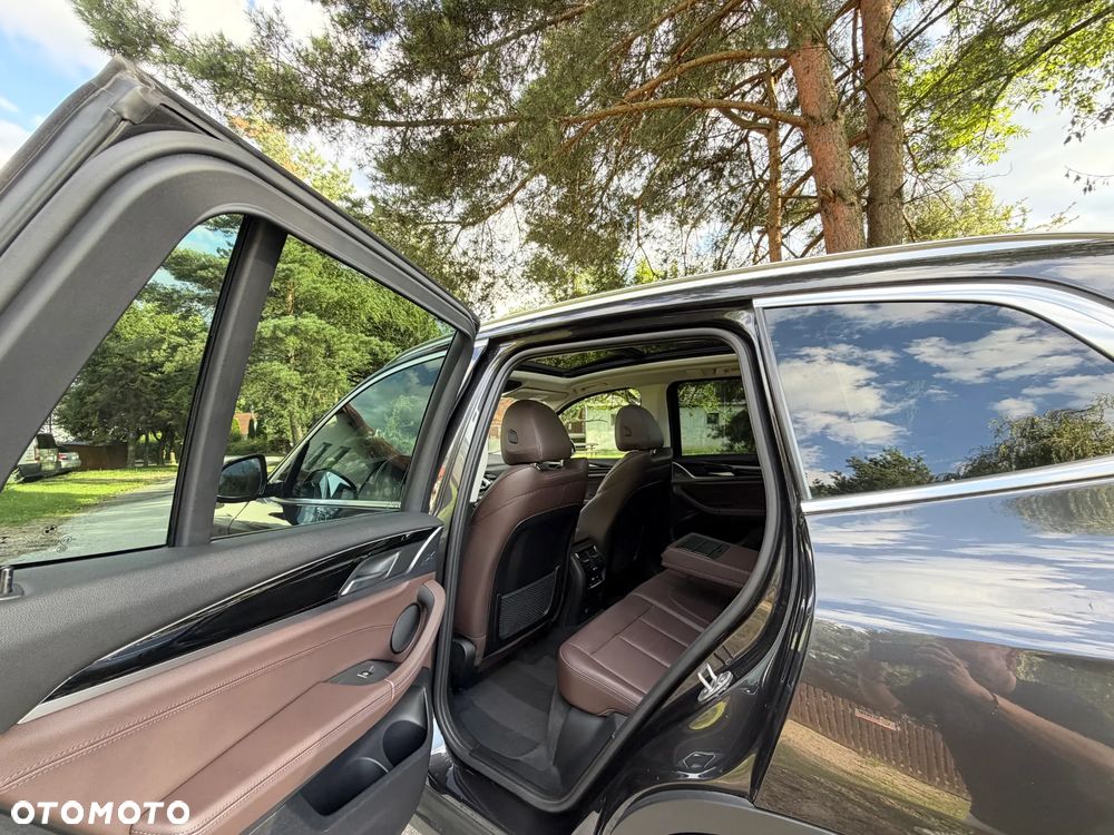 BMW X3 xDrive20d xLine - 22