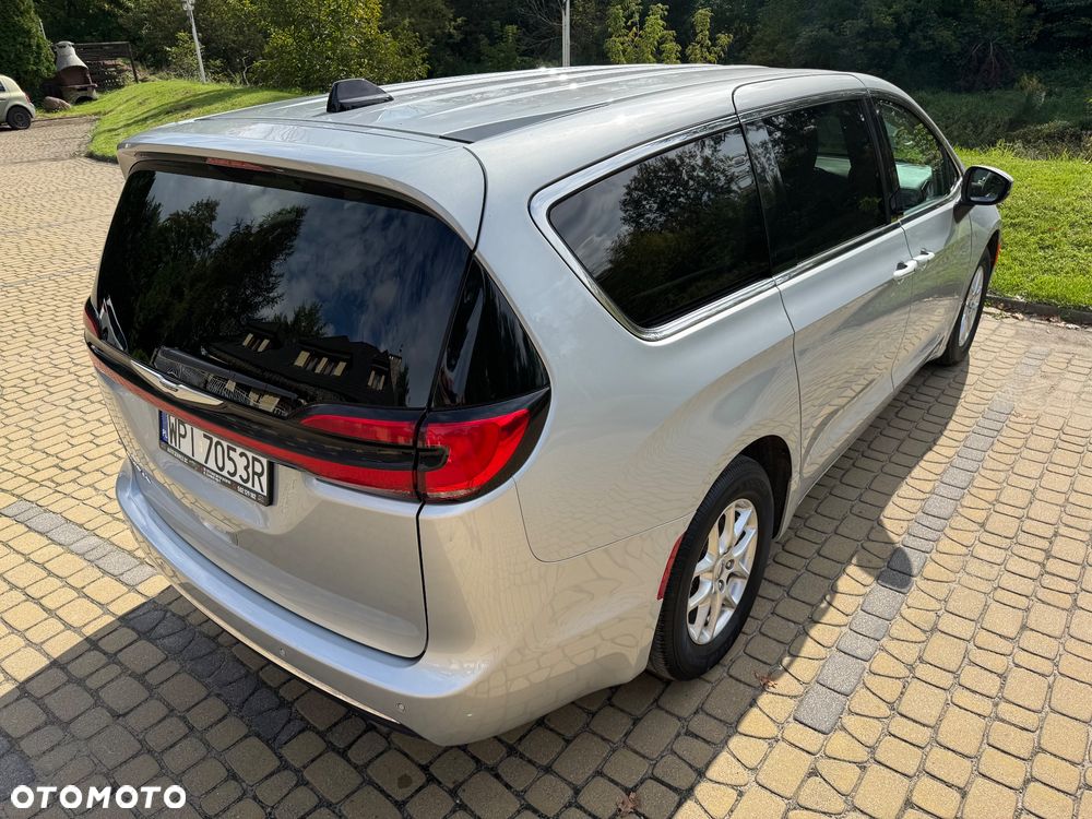 Chrysler Pacifica - 14