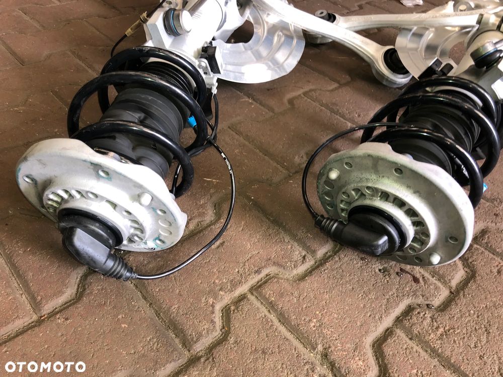AMORTYZATOR EDC ZWROTNICA WAHACZ  LEWA LUB  PRAWA STRONA ZAWIESZENIA BMW M2 M3 M4 F80 F82 F87 8008627 8008628 - 3
