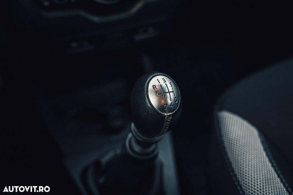 Dacia Lodgy 1.5 Blue dCi Stepway - 14