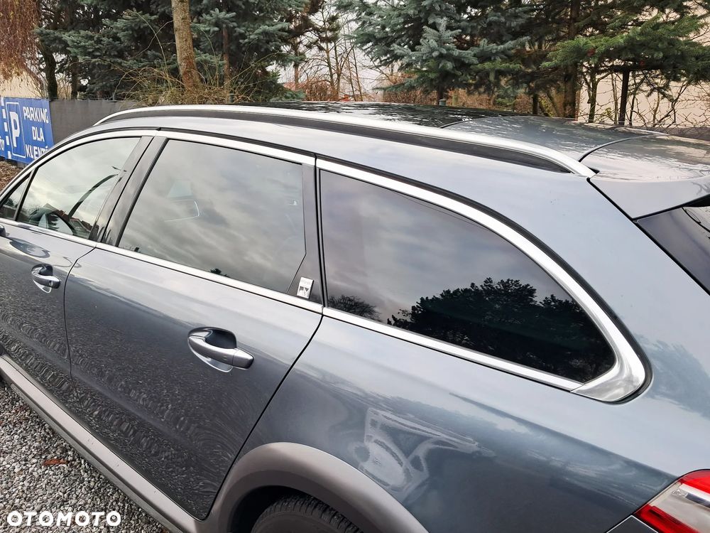 Peugeot 508 RXH Hybrid4 - 31