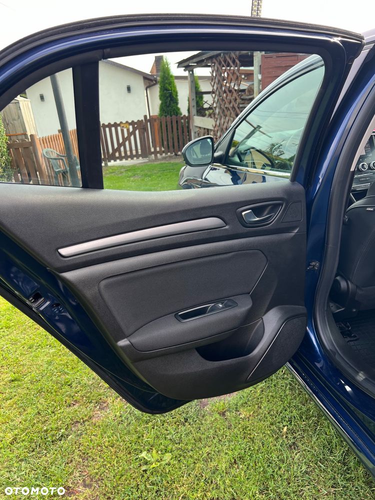 Renault Megane 1.5 Blue dCi Intens - 12