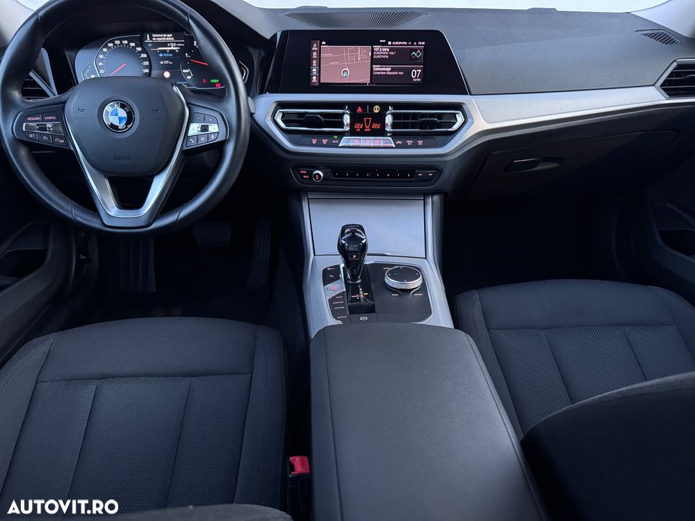 BMW Seria 3 320d xDrive AT MHEV - 34