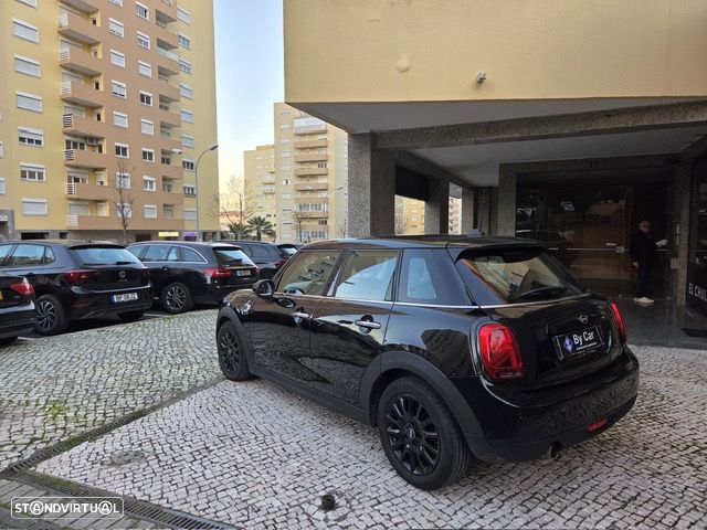 MINI 5 Portas One Aut. - 8