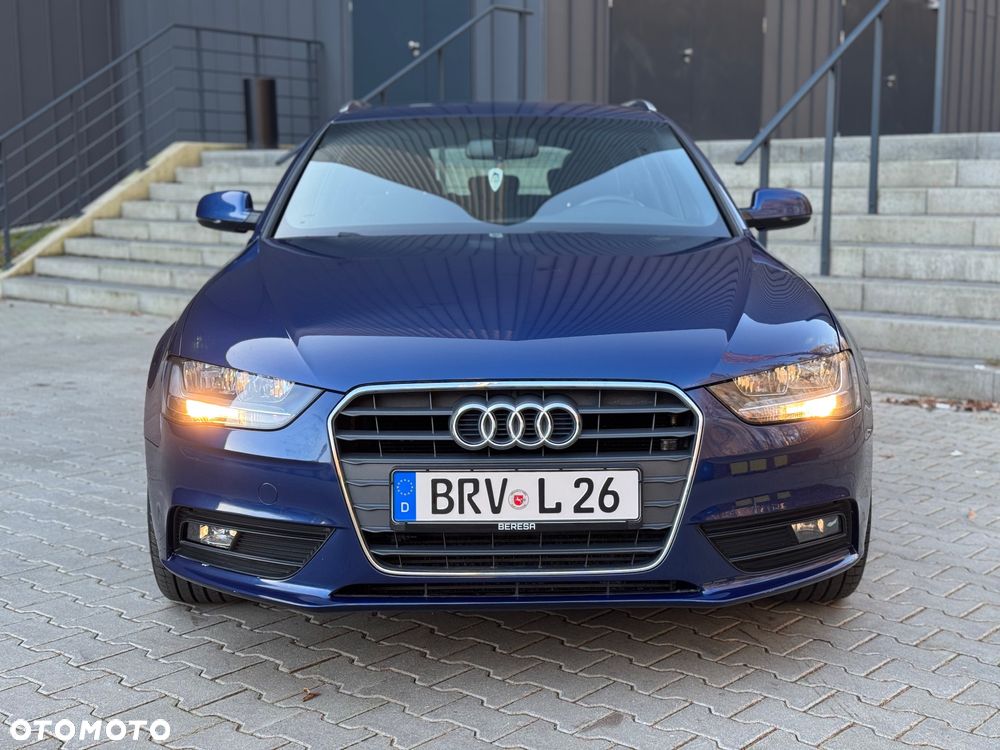 Audi A4 Avant 2.0 TDI DPF multitronic Ambiente - 2