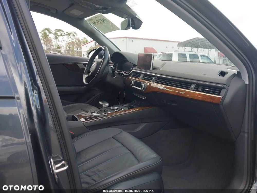 Audi A4 Limousine - 28