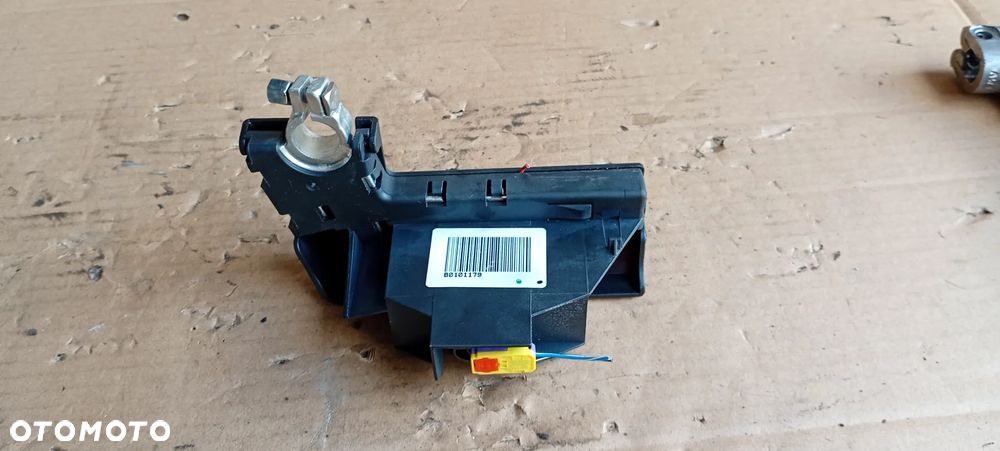 Klema plusowa pirotechniczna bezpiecznik Audi A4 B8 Lift 4F0915519 8J0915459 - 2