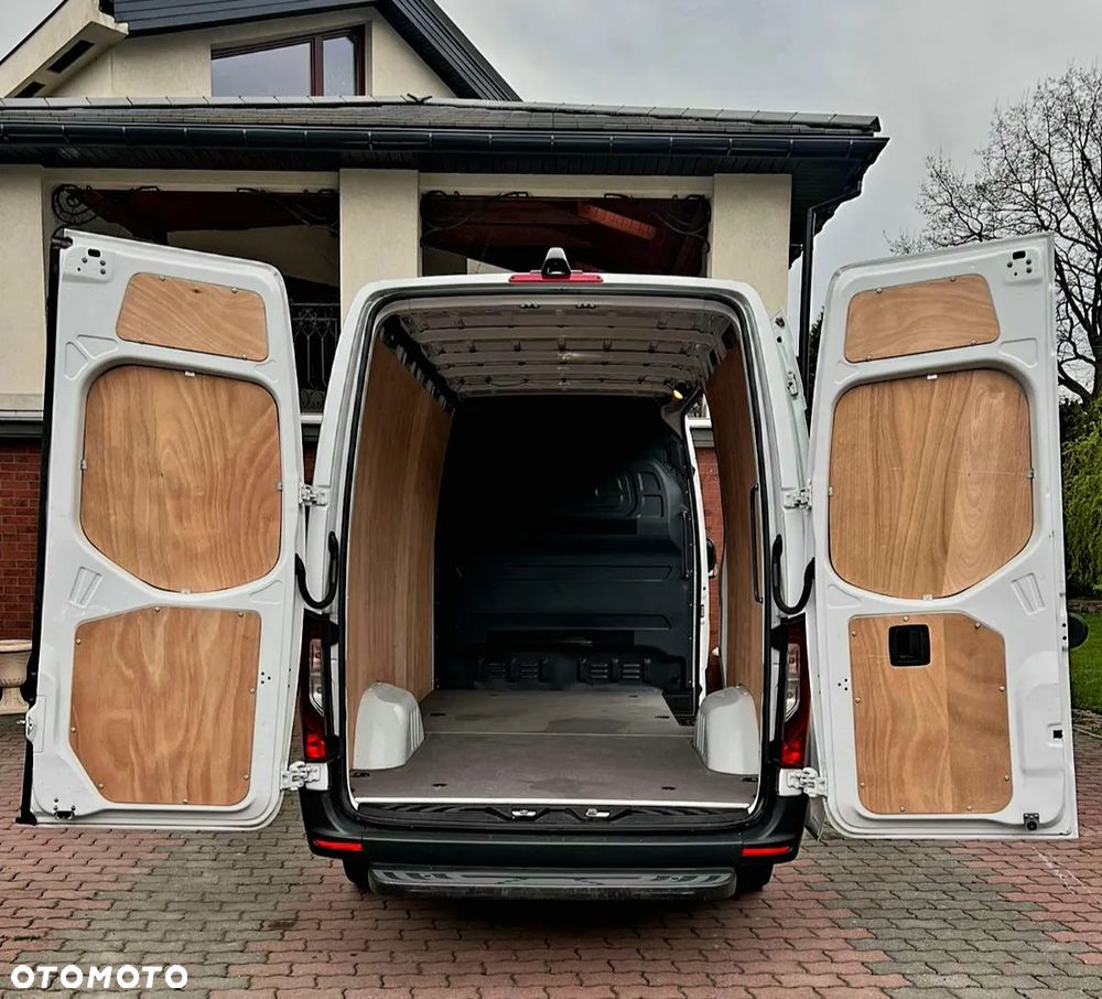 Mercedes-Benz SPRINTER 315 - 13