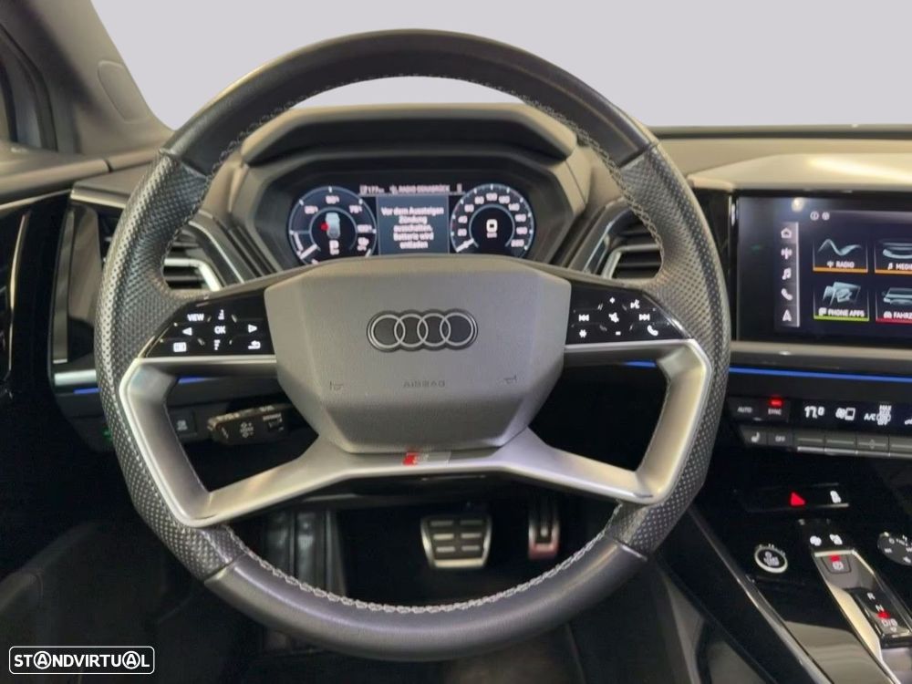 Audi Q4 e-tron - 7