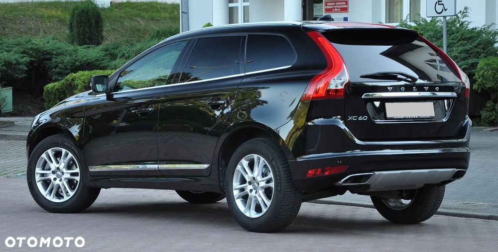 Volvo XC 60 D4 Geartronic Summum - 8