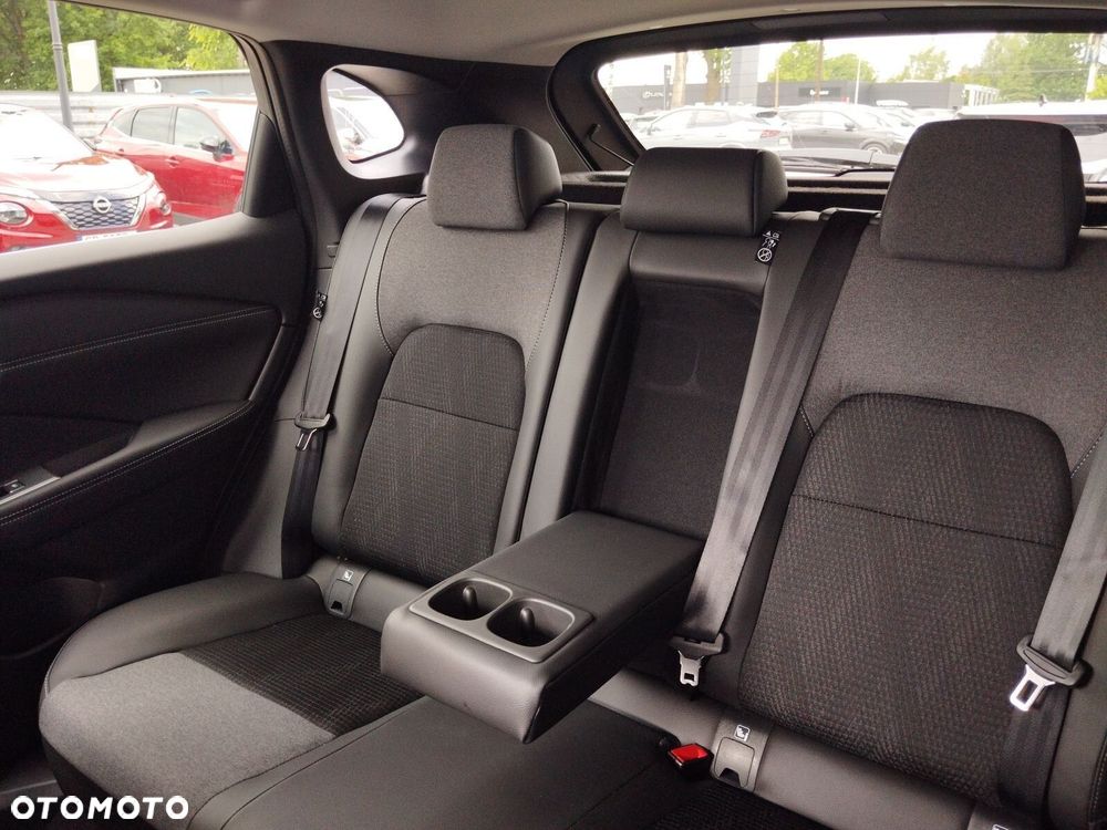 Nissan Qashqai 1.3 DIG-T MHEV N-Connecta Xtronic - 16