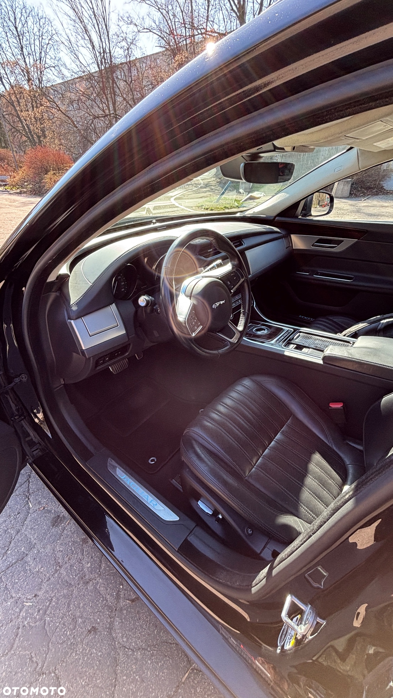 Jaguar XF 2.0 i4D AWD Portfolio - 7