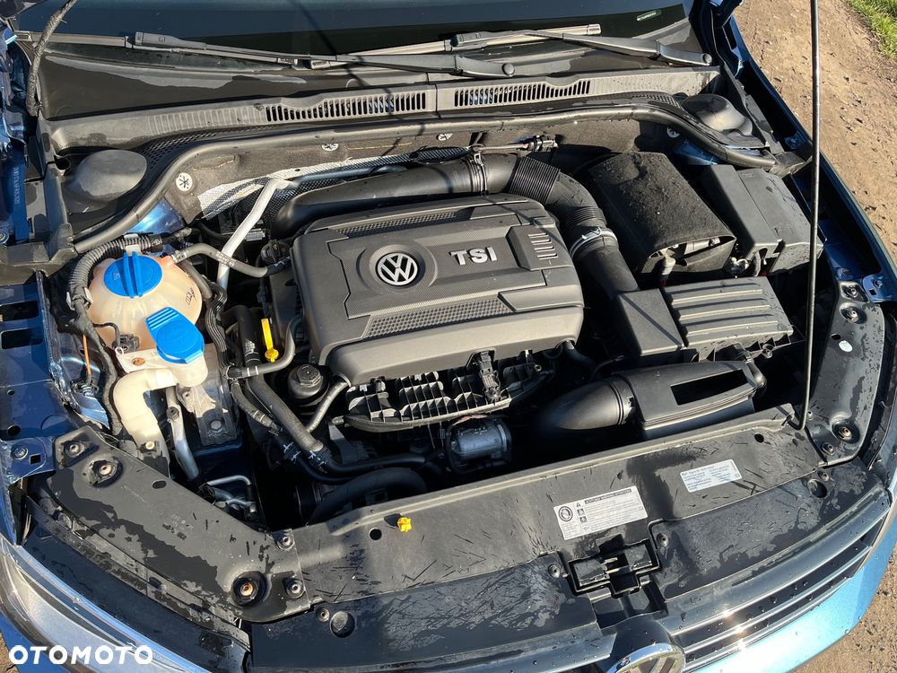 Volkswagen Jetta - 11