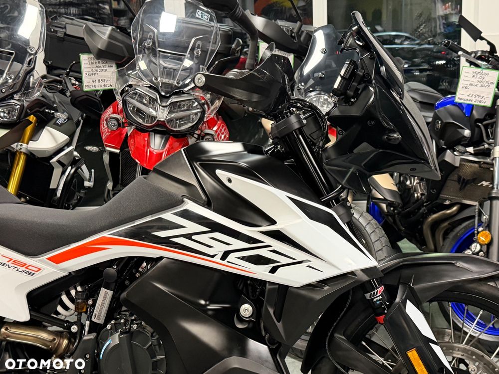 KTM Adventure - 9