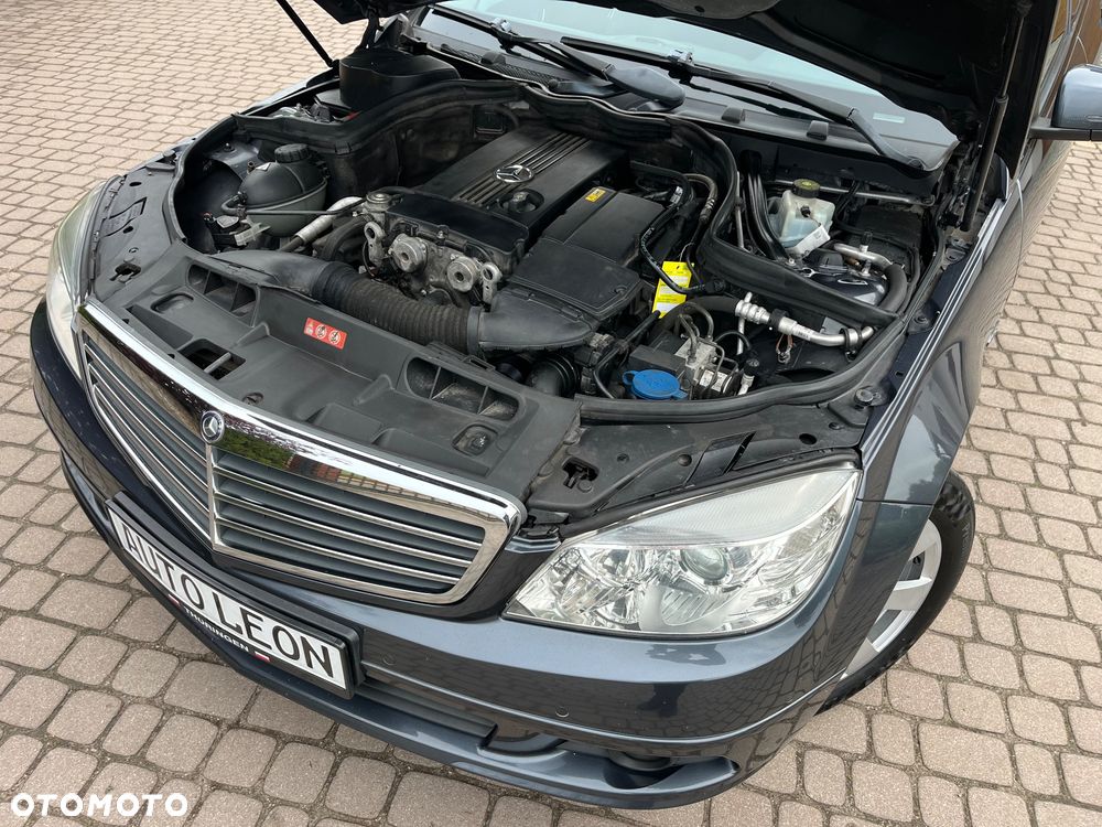 Mercedes-Benz Klasa C 180 Kompressor BlueEFFICIENCY - 38