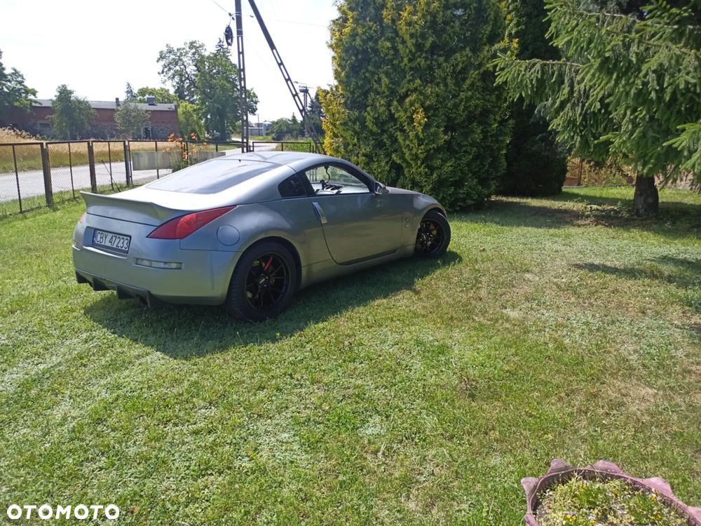 Nissan 350 Z 3.5 V6 - 8
