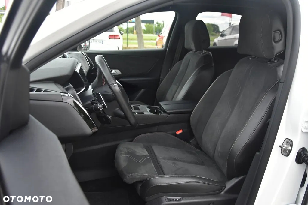 DS Automobiles DS 7 Crossback 1.6 E-Tense 4x4 Performance Line + - 25
