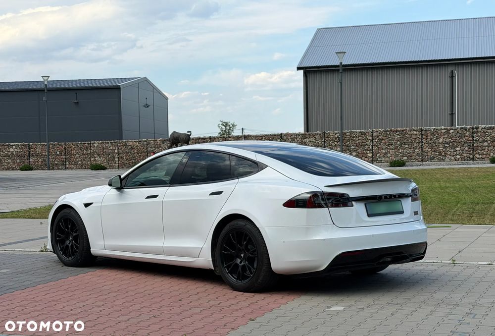 Tesla Model S Plaid - 5